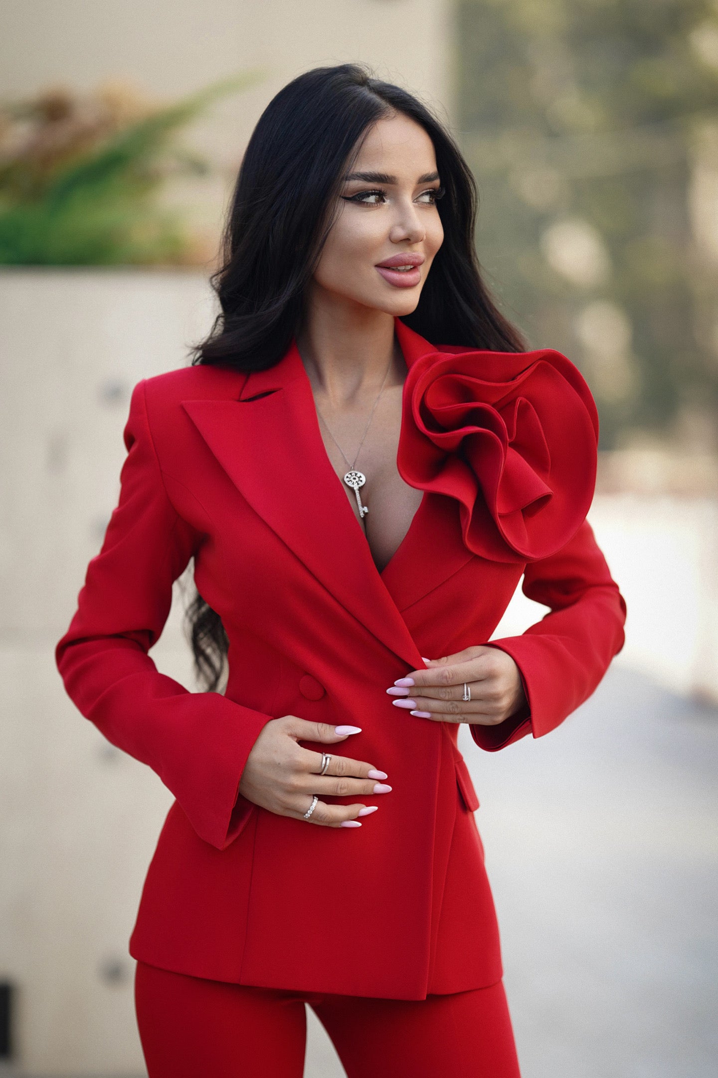 Red 2-Piece Formal Flared Pantsuit With Flower
